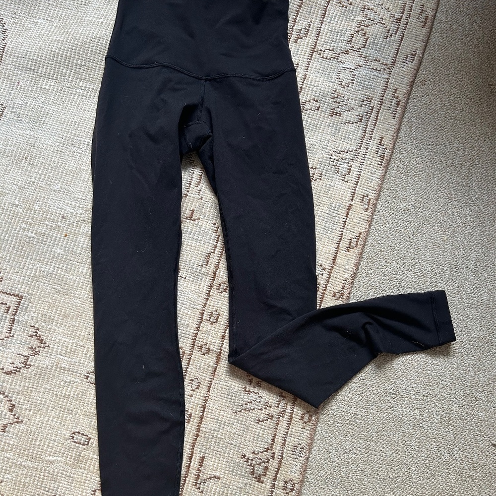 Lululemon leggings size 4
